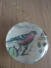 CHRISTMAS BAUBLE. BULLFINCH IMAGE. EXCELLENT CONDITION.