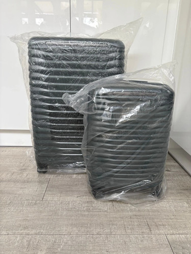 New large cabin samsonite - new, +