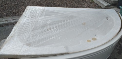 Jacuzzi corner bath - , tub