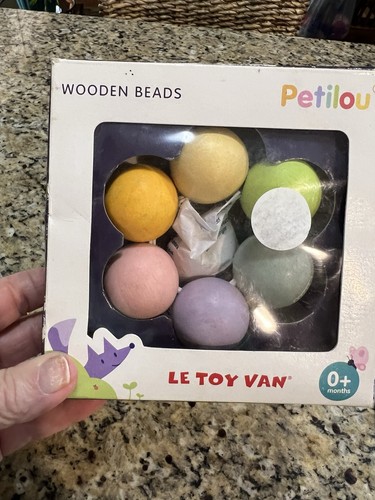 Toy van petilou - le,
