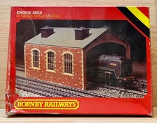 Hornby R504 "Engine Shed" OO