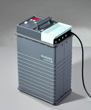 BRON Broncolor Flash Generator Generator PULSO 8 - 6,400 Ws #305-1