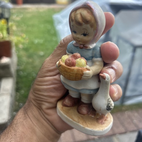 Vintage goebel hummel - goebel, figurine