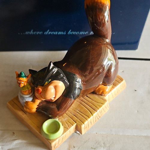 Royal doulton disney - doulton,