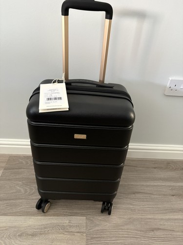 Bnwt radley wheel cabin hard - bnwt,