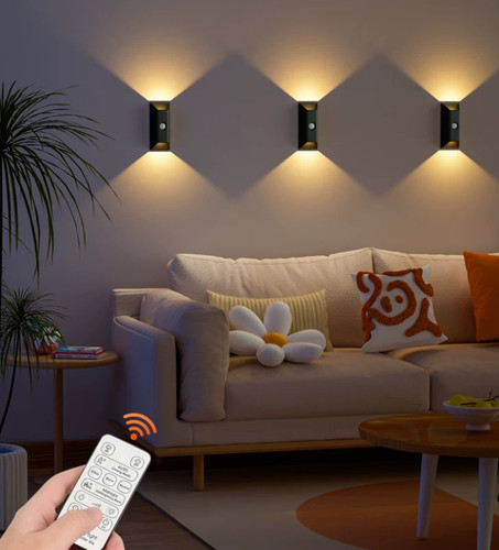 Magnetic wall light - 1/2,