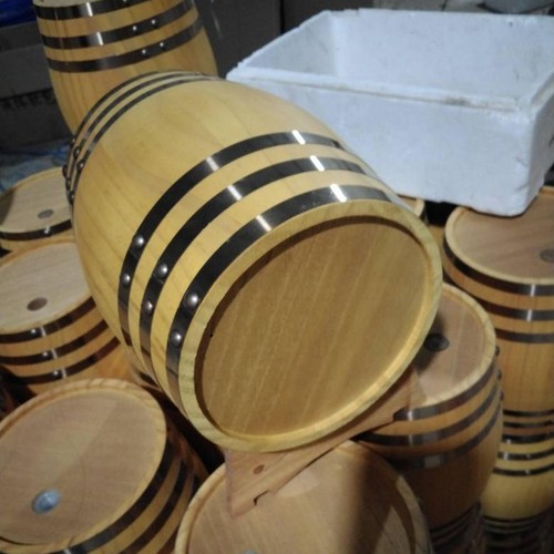 Oak barrel with - barrel,