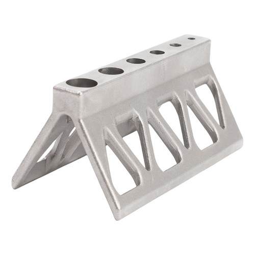 Car pipe jig centers the - centers,