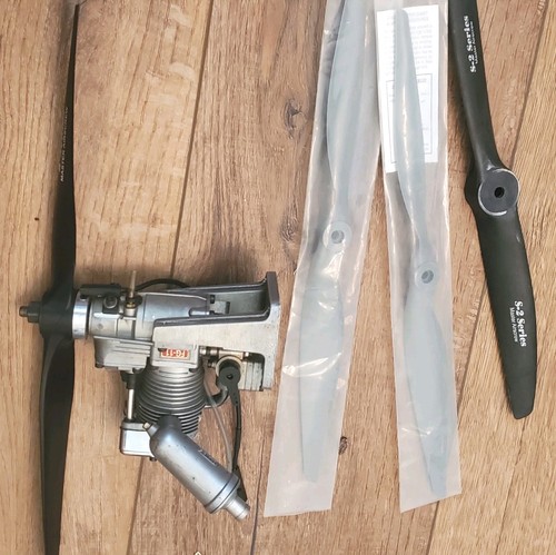 Saito four stroke r c - fg-11,