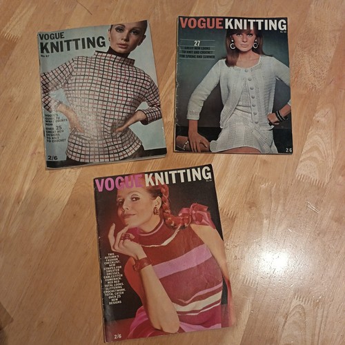 Lot vintage 1960s vogue - of,