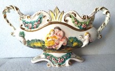 CAPODIMONTE  antica Centrotavola con tipica scena floreale  35 X 17 X 13 