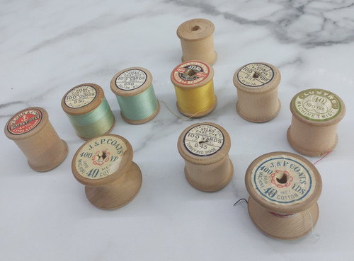 Vintage wooden cotton reels - 10,