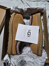 Uggs UK Size 7 Maroon Suede