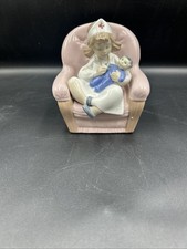 Nao By Lladro Figurine Girl