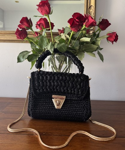 Hand made crochet - cross, body