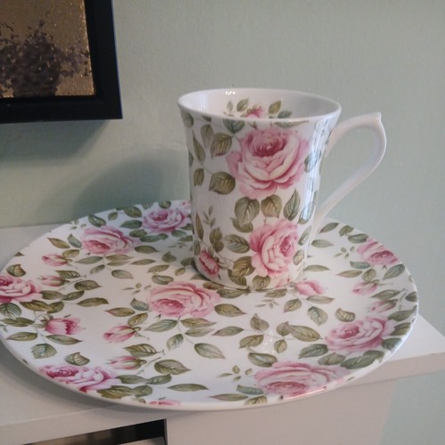 Queens bone china cup - queens,