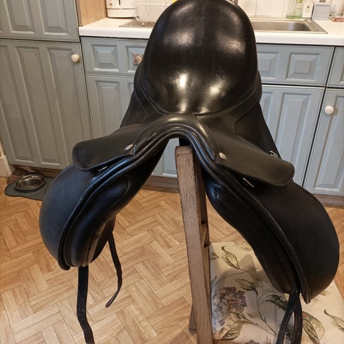 Bates innova dressage saddle - dressage,