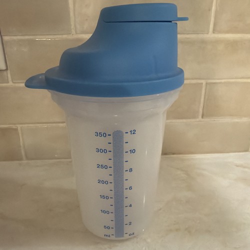 Tupperware shaker measure - tupperware,