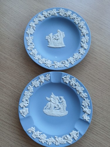 Wedgewood jasperware blue and - wedgewood,