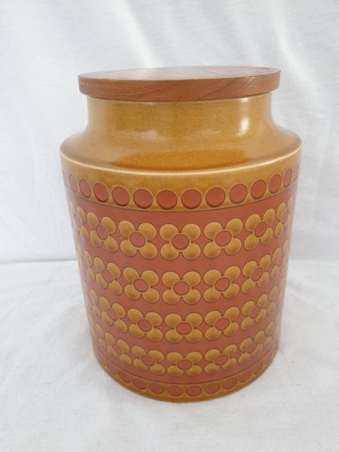Hornsea saffron storage jar - storage,
