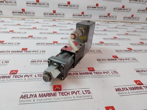 Moog d635 606b hydraulic servo - moog,