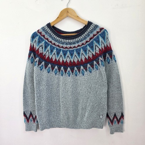 Weird fish jumper - fish,