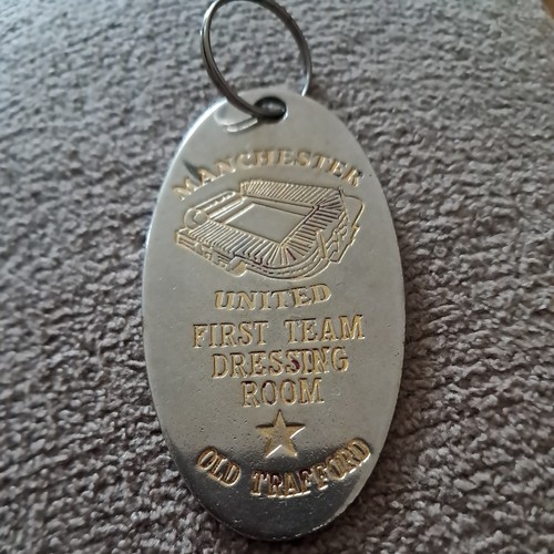 Man utd key ring used - man,