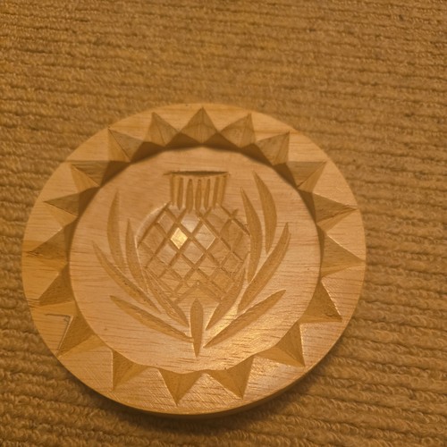 Wooden scottish thistle cookie - wooden,