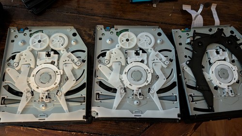 Blu ray disc drive - disc, 3