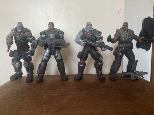 Gears war figure bundle - of,