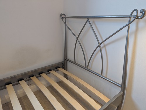 Stunning metal single bed - single,