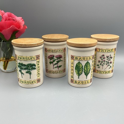 Green pottery cloverleaf - tg,