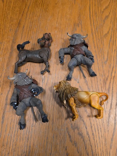 Disney store rare aslan - store,