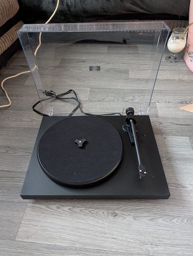 Pro ject turntable record - turntable,