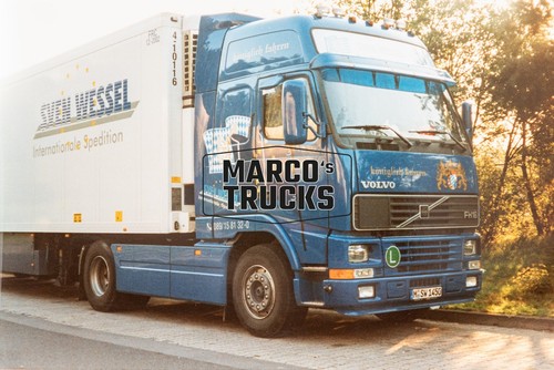 Truck photo volvo - truck,