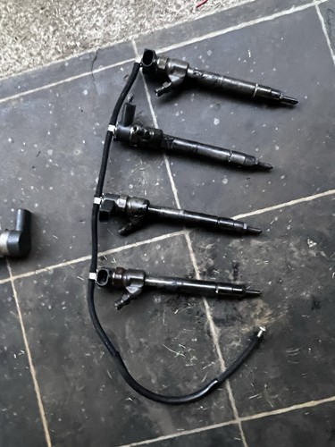 Mercedes benz fuel injector - mercedes-benz,