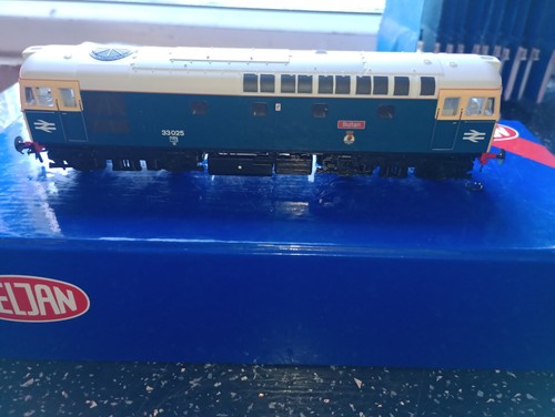 Blue class 33025 dcc - class,