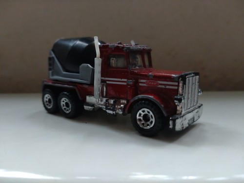 Matchbox peterbilt 1981 80 - matchbox,