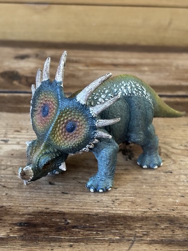 Schleich styracosaurus retired - schleich,