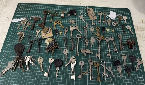 Bundled job lot vintage - lot, of