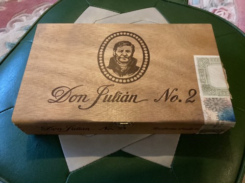 Vintage don julian cigar - don, no