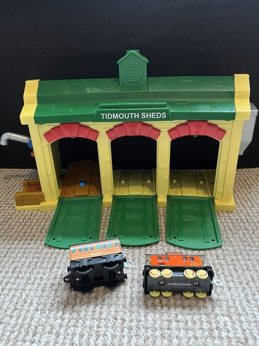 Thomas the tank engine - thomas,