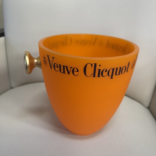 Veuve clicquot french - veuve,