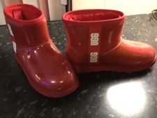ugg boots size 5 red waterproof