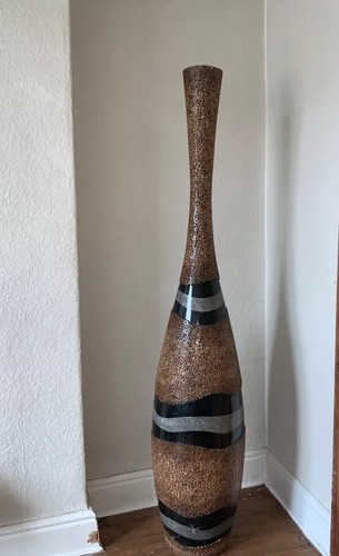 Floor standing mosaic vase - standing,