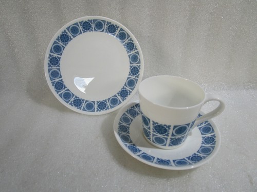 Vintage retro royal tuscan - royal,