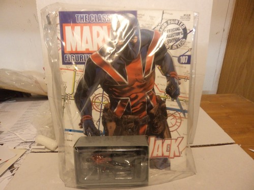 Classic marvel figurine - marvel,