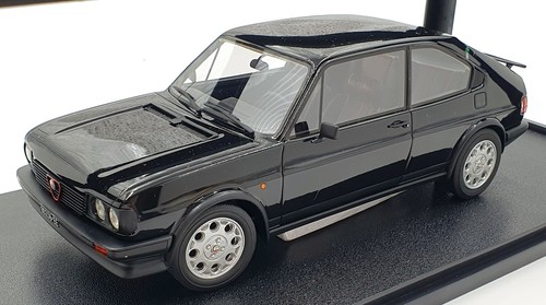 Cult models scale - 1/18,