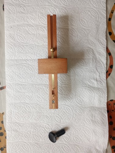 Beechwood mortice gauge - mortice,