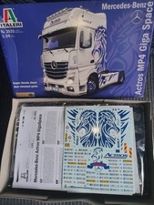 Italeri 1/24 Mercedes-Benz Actros MP4 Gigaspace Show Truck Model kit IT3935